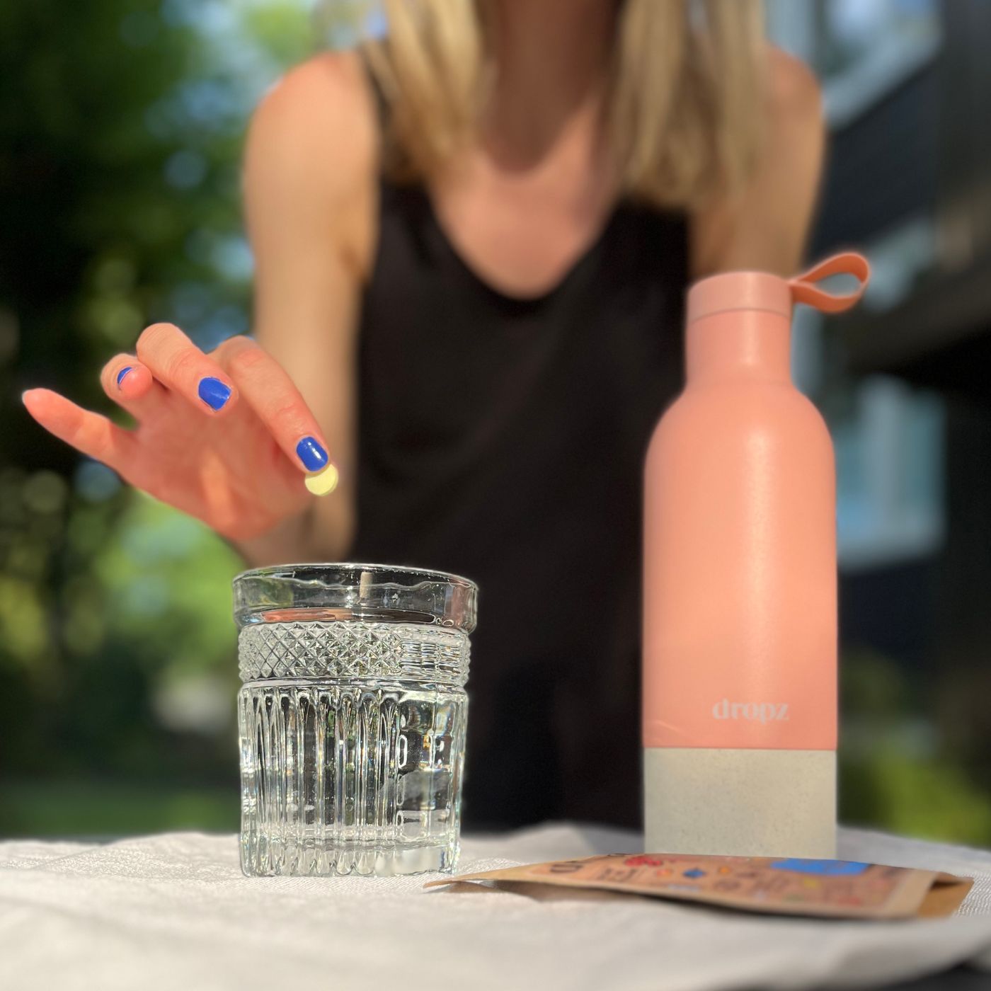 dropz Bouteille rose - 0.5 L avec compartiment de rangement